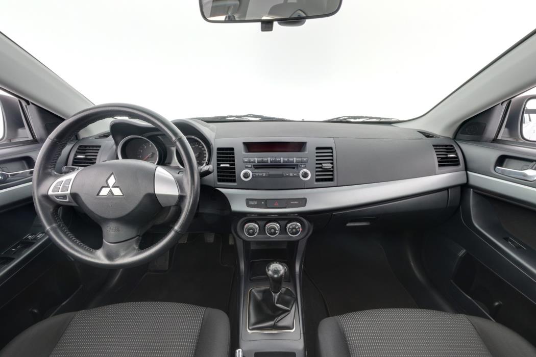 MITSUBISHI Lancer 2012