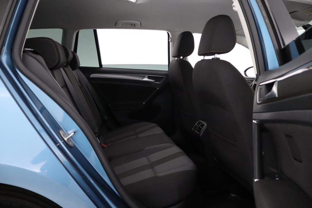 VOLKSWAGEN Golf 2017