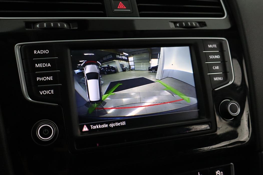 VOLKSWAGEN Golf 2017