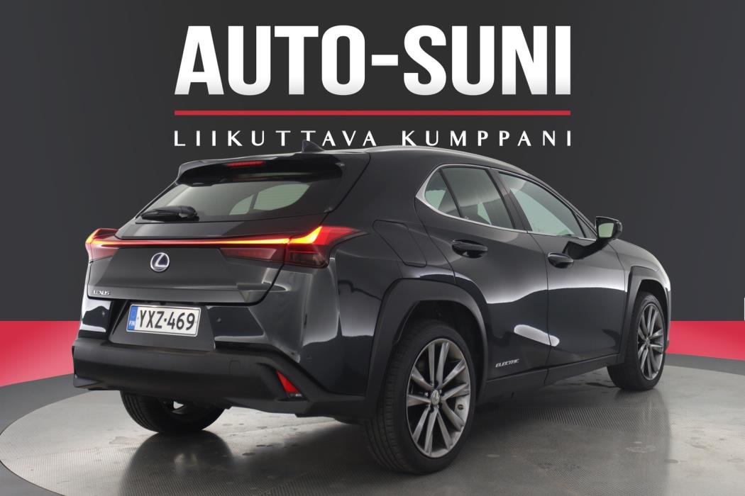 LEXUS UX 2021