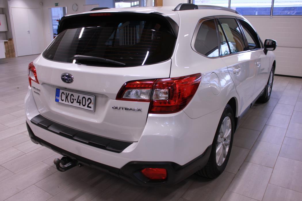 SUBARU Outback 2016