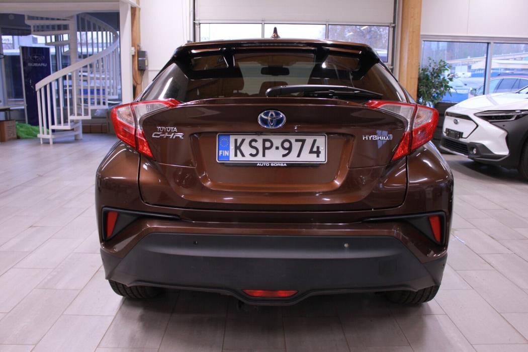 TOYOTA C-HR 2017