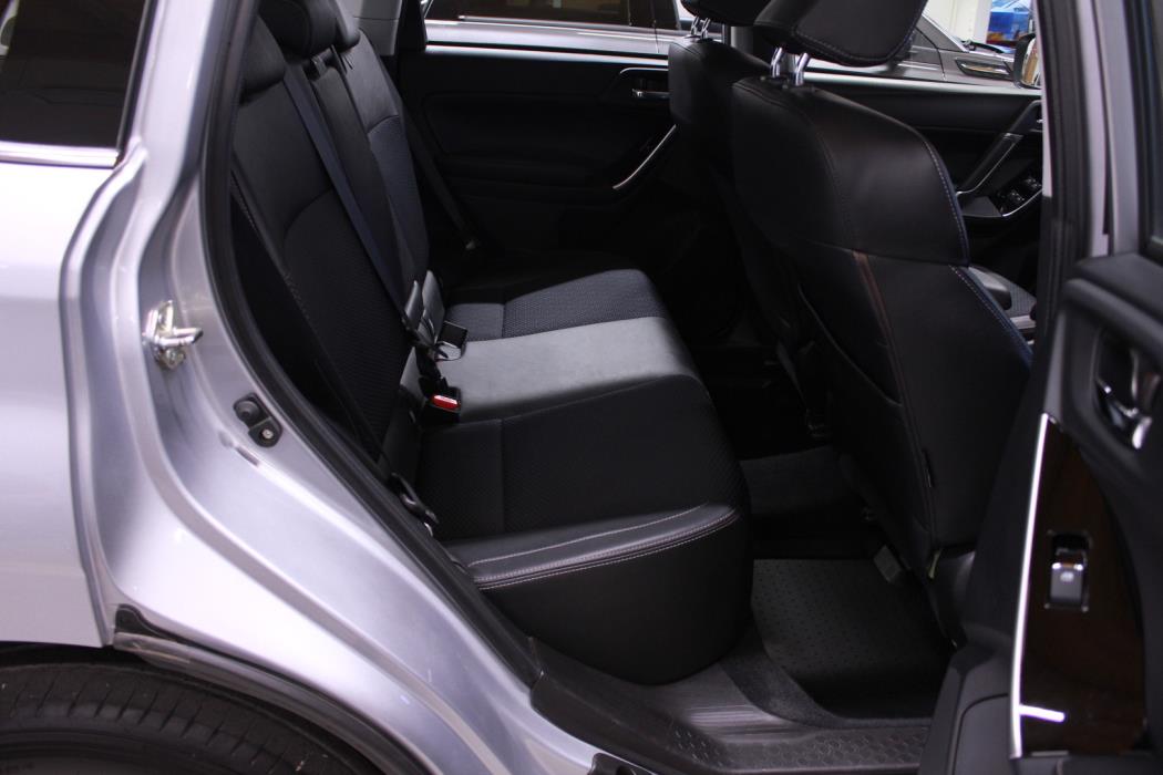 SUBARU Forester 2019