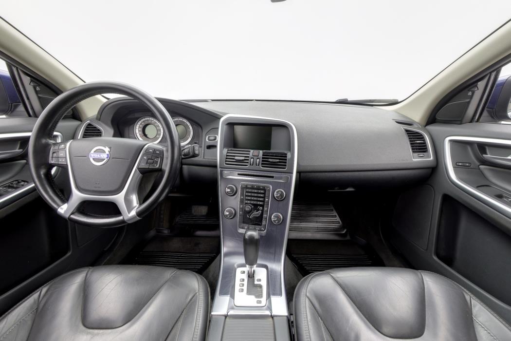 VOLVO XC60 2011