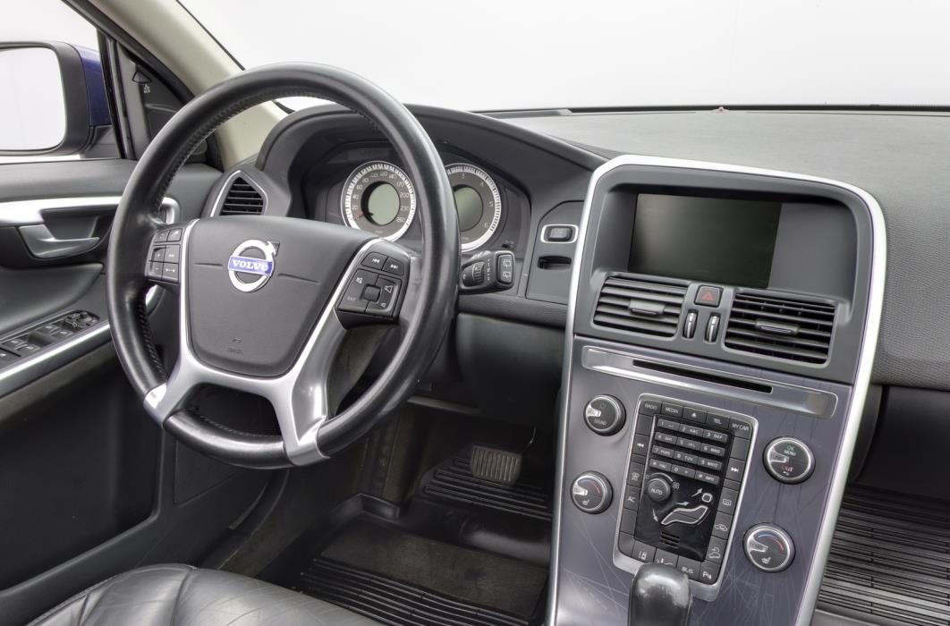 VOLVO XC60 2011