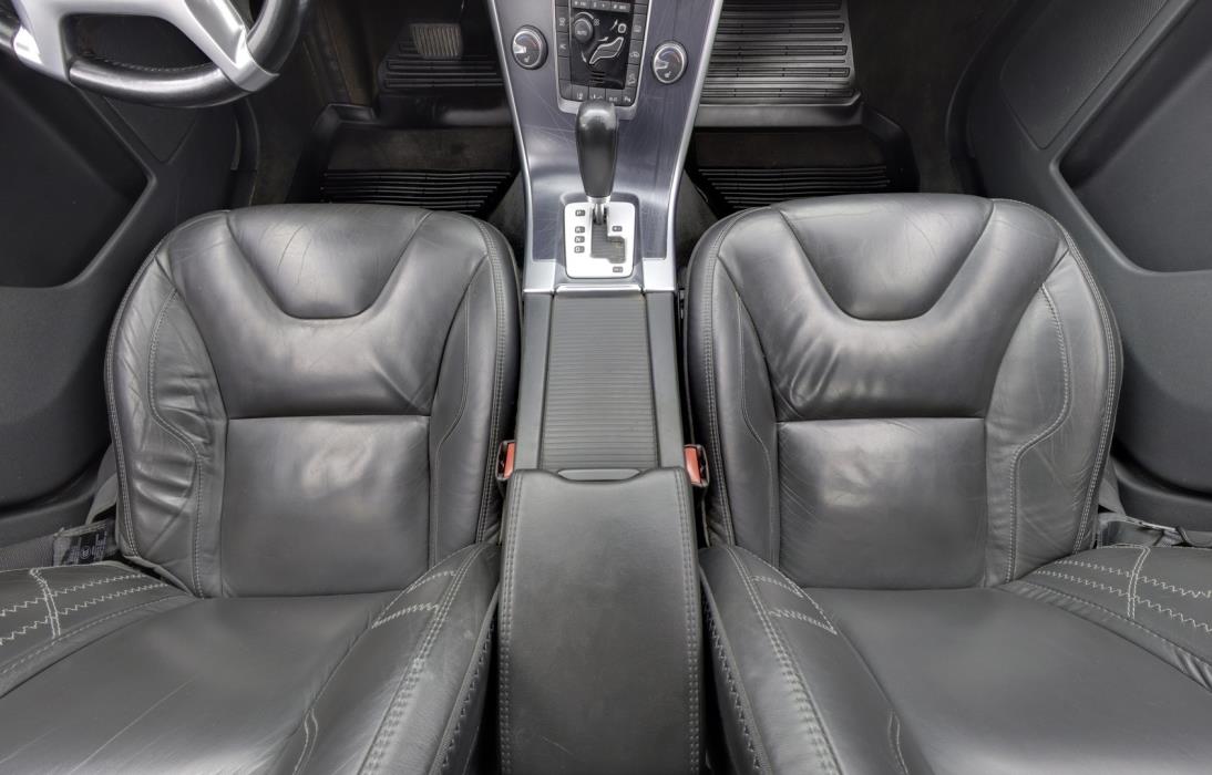 VOLVO XC60 2011