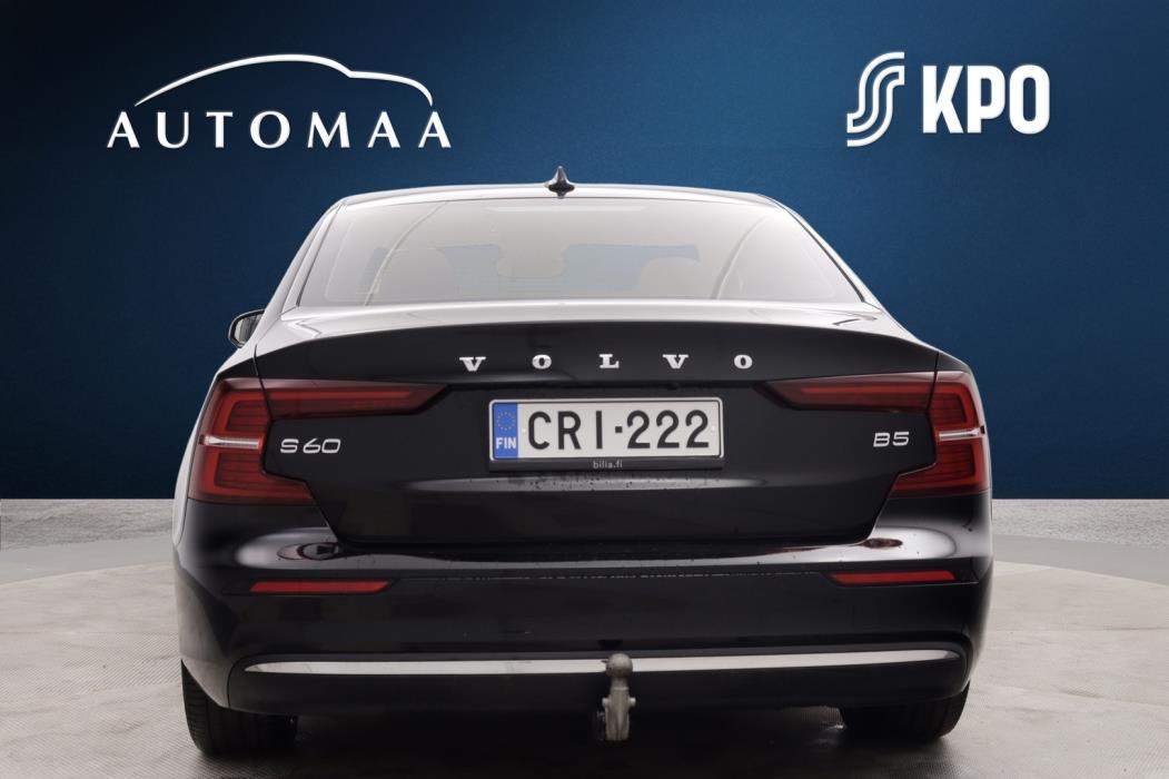 VOLVO S60 2023
