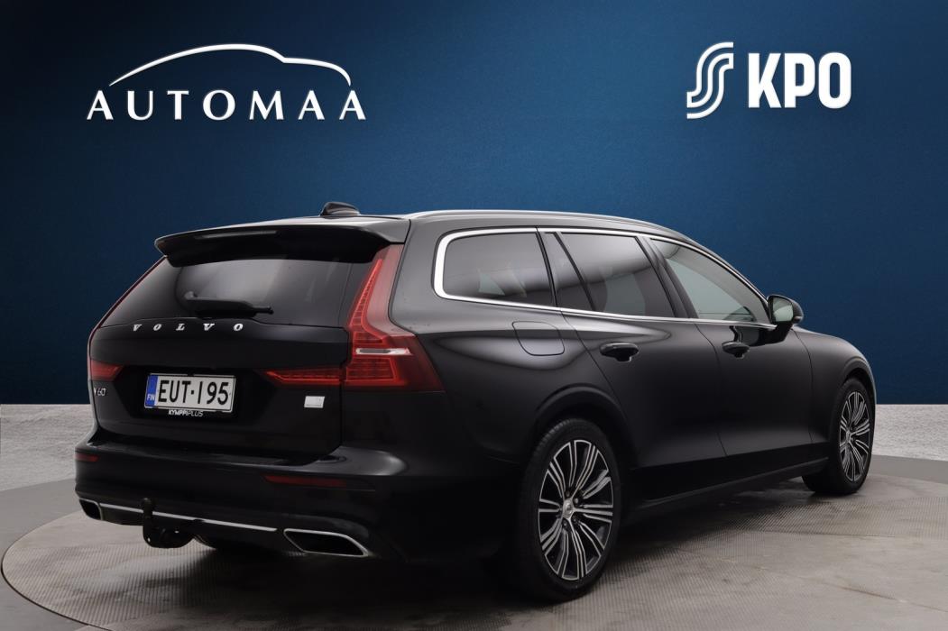VOLVO V60 2021