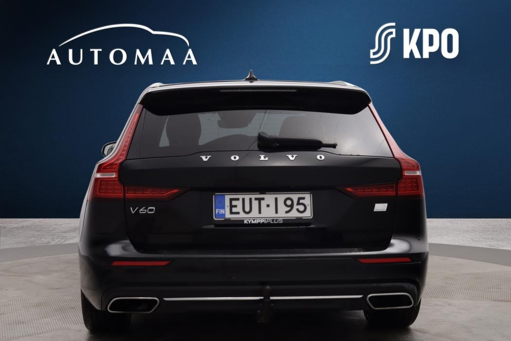 VOLVO V60 2021