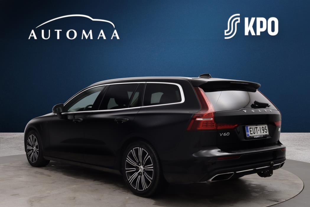 VOLVO V60 2021