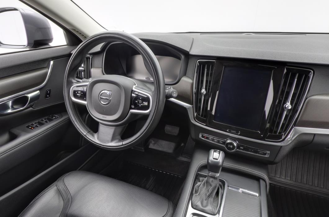 VOLVO V90 Cross Country 2018