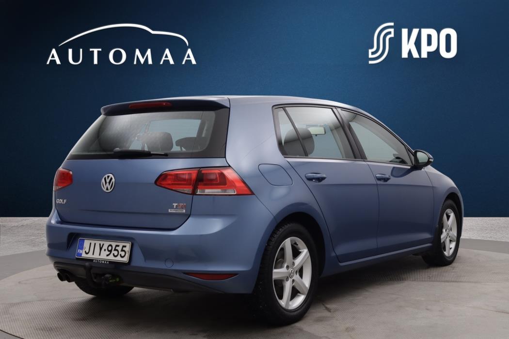 VOLKSWAGEN Golf 2013
