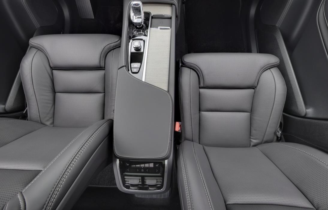 VOLVO XC90 2025