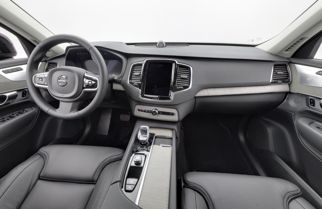 VOLVO XC90 2025
