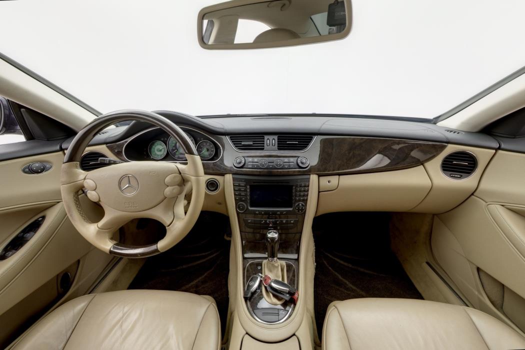 MERCEDES-BENZ CLS 2005