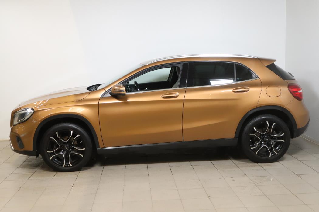 MERCEDES-BENZ GLA 2017