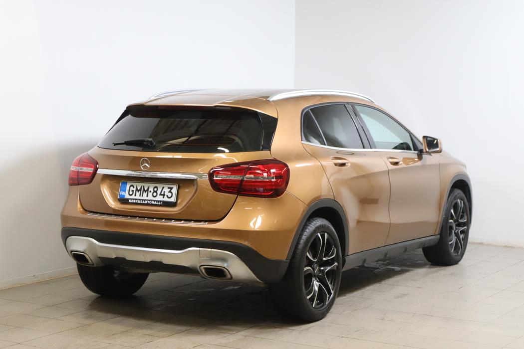 MERCEDES-BENZ GLA 2017