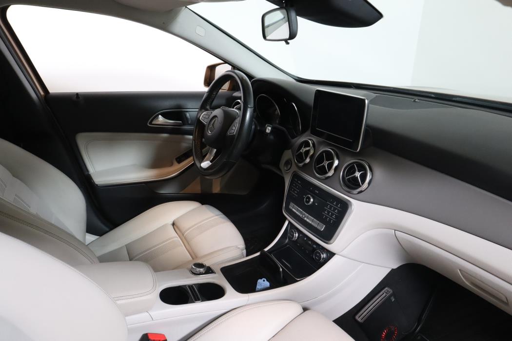 MERCEDES-BENZ GLA 2017