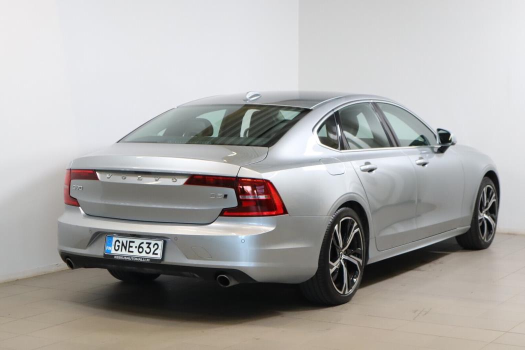 VOLVO S90 2019