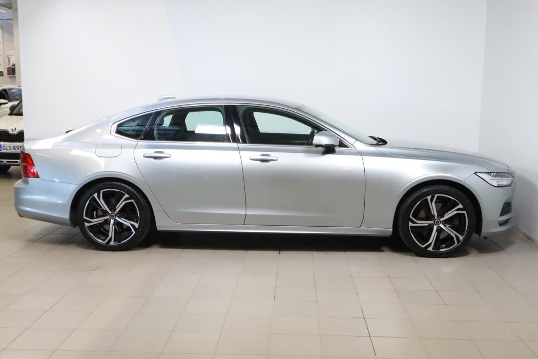VOLVO S90 2019