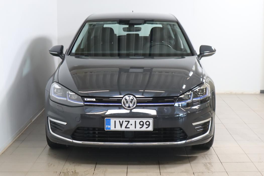 VOLKSWAGEN Golf 2020