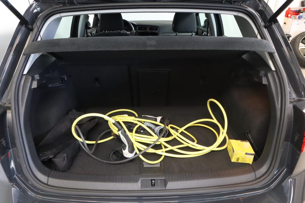 VOLKSWAGEN Golf 2020