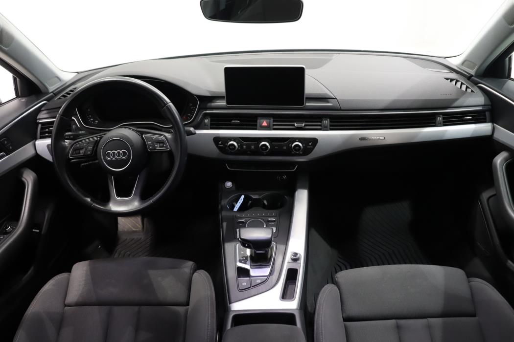 AUDI A4 2016