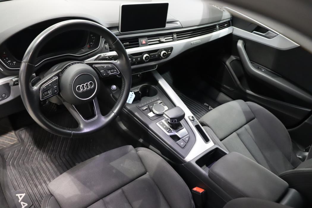AUDI A4 2016