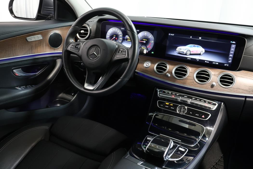 MERCEDES-BENZ E 2017