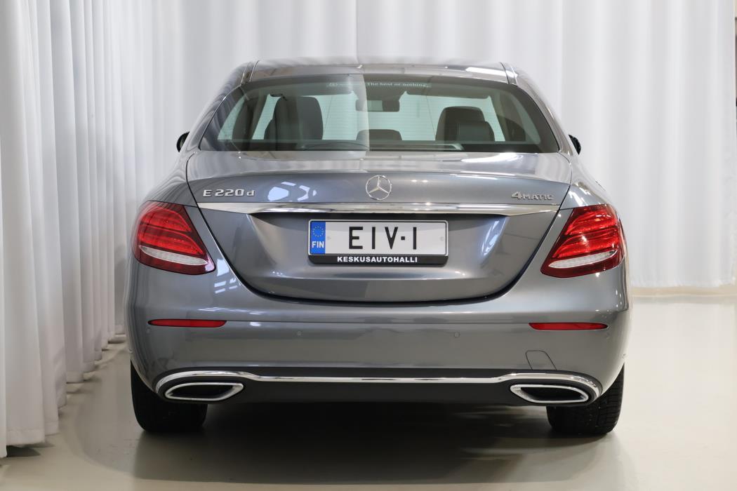 MERCEDES-BENZ E 2017