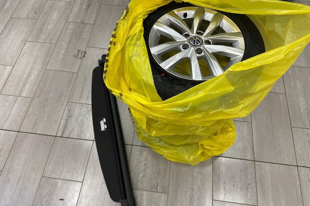 VOLKSWAGEN Touran 2019