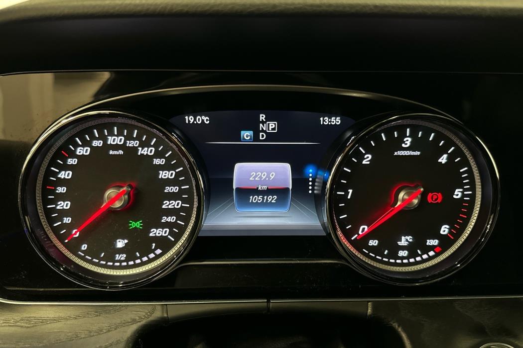 MERCEDES-BENZ E 2018