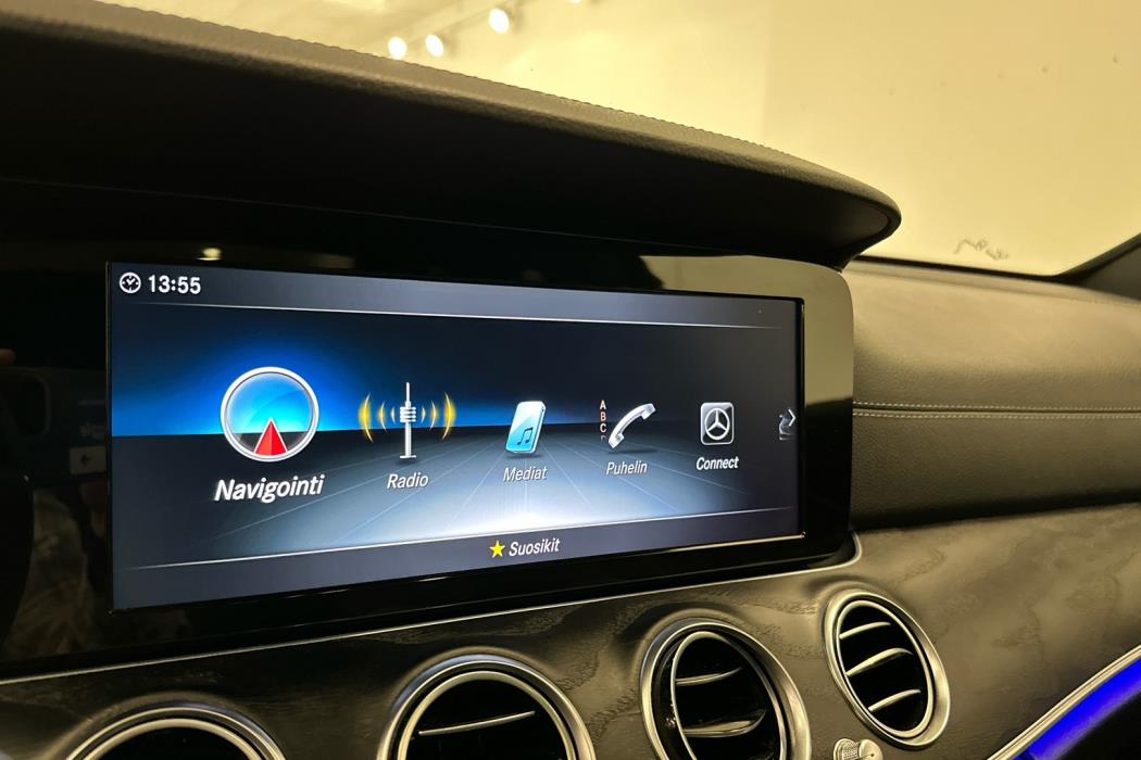 MERCEDES-BENZ E 2018