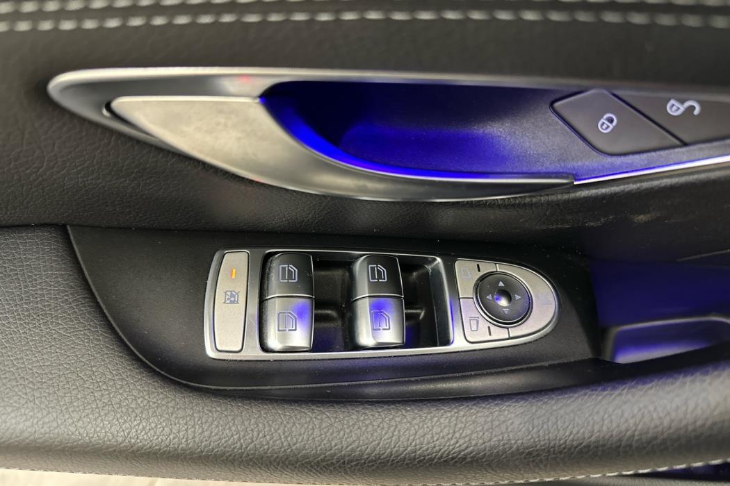 MERCEDES-BENZ E 2018