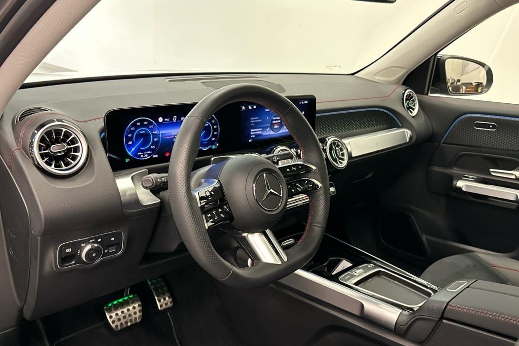 MERCEDES-BENZ EQB 2024