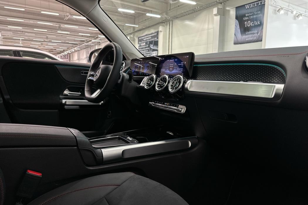 MERCEDES-BENZ EQB 2024
