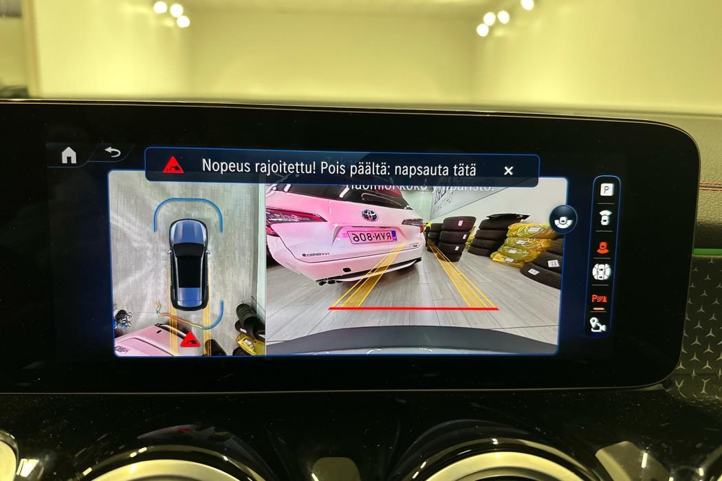 MERCEDES-BENZ EQB 2024