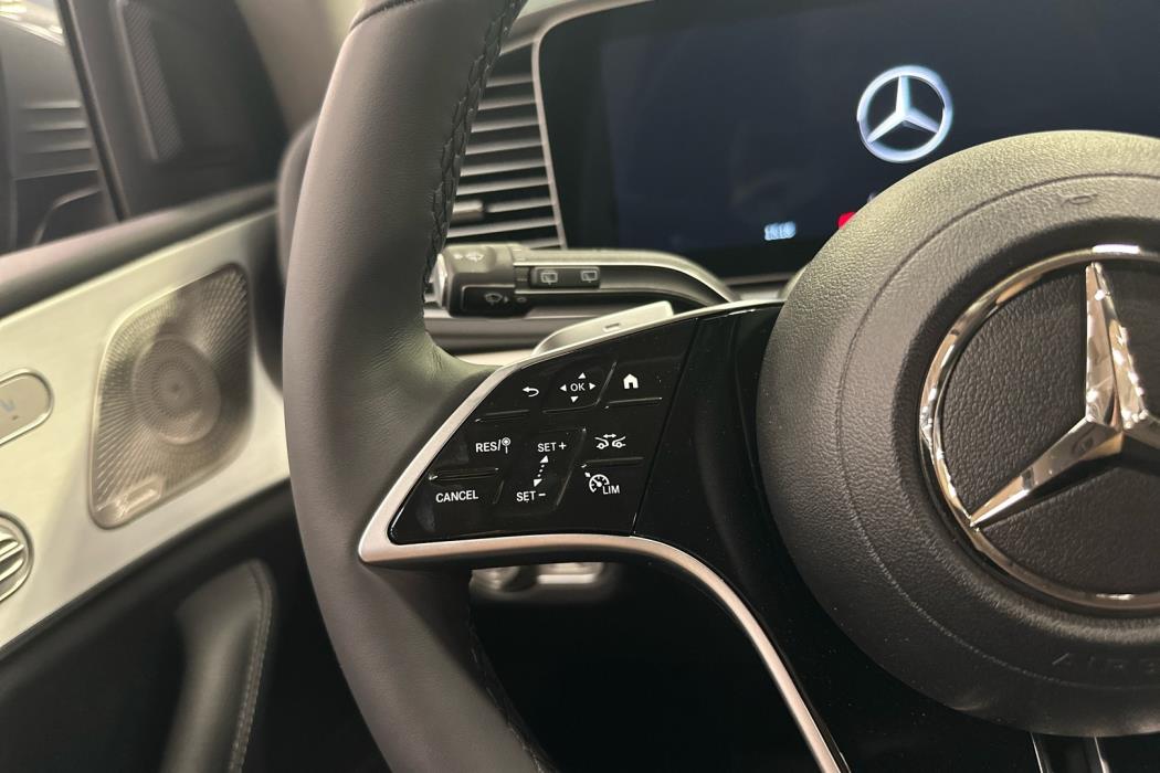 MERCEDES-BENZ GLE 2025