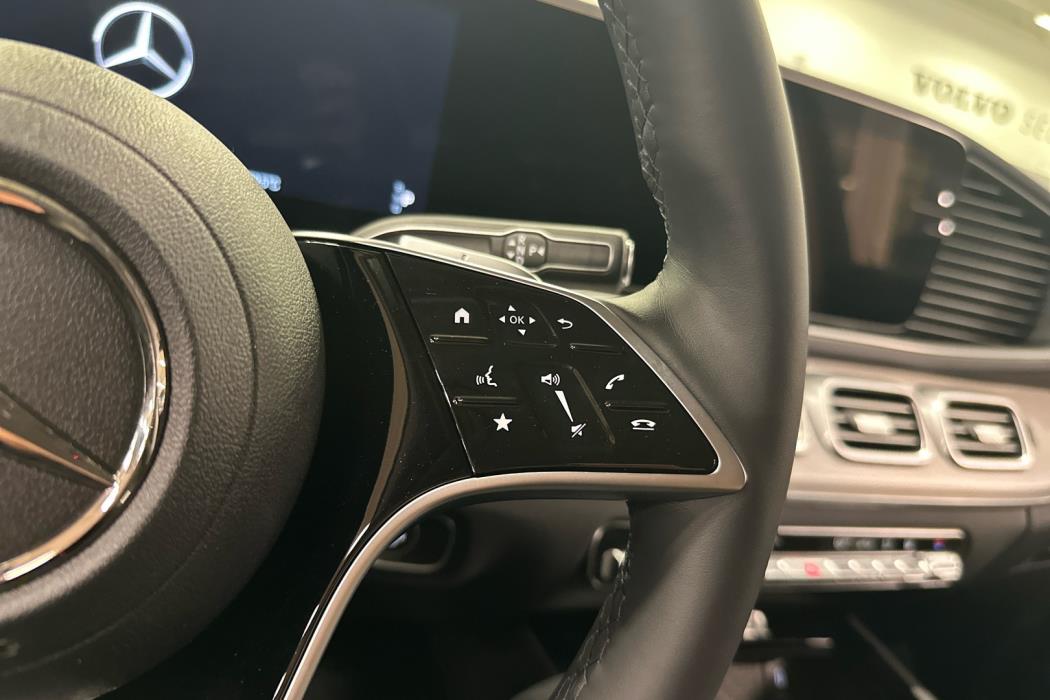 MERCEDES-BENZ GLE 2025
