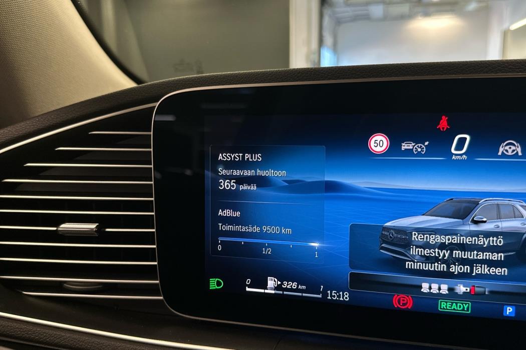 MERCEDES-BENZ GLE 2025