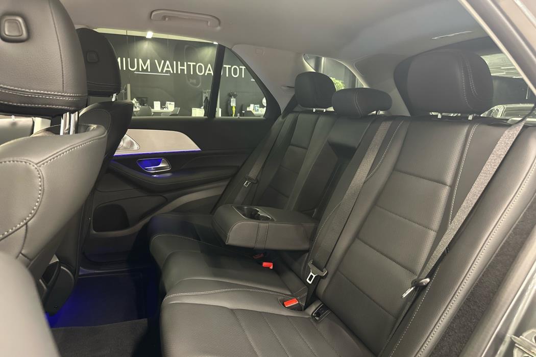 MERCEDES-BENZ GLE 2025