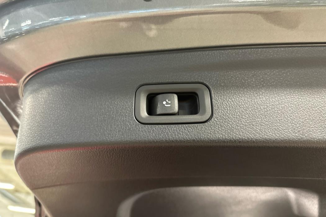 MERCEDES-BENZ GLE 2025
