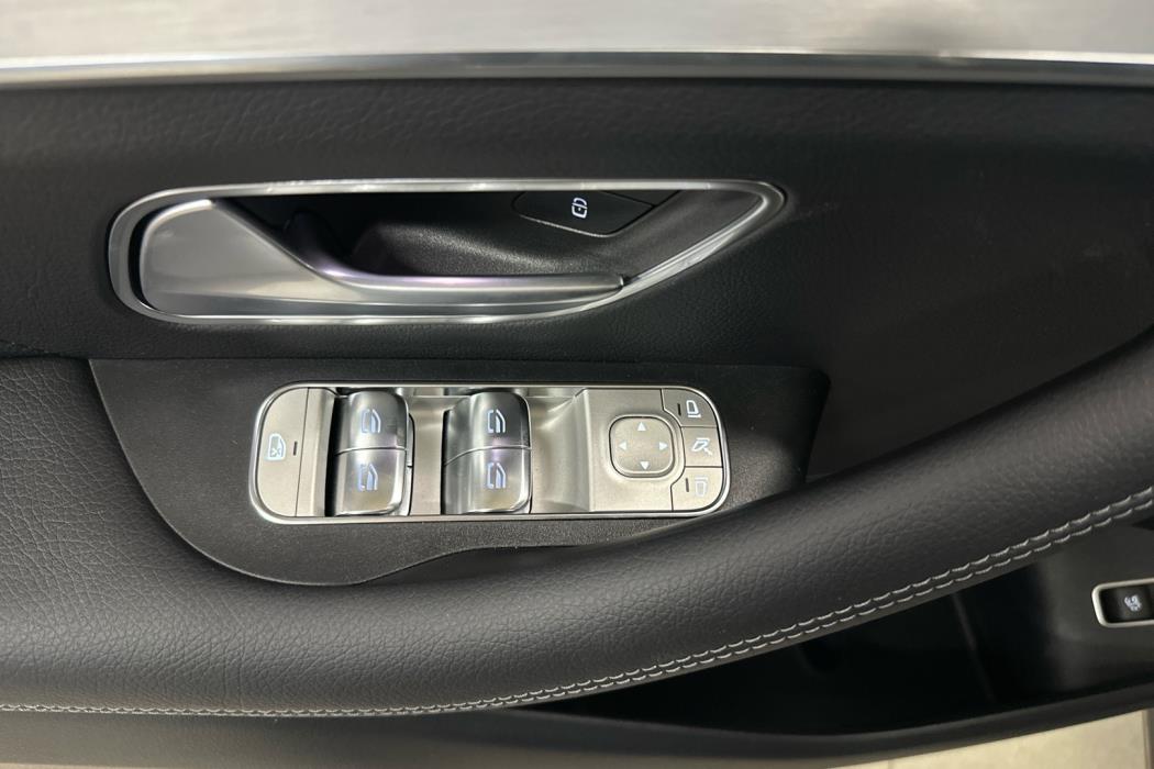 MERCEDES-BENZ GLE 2025