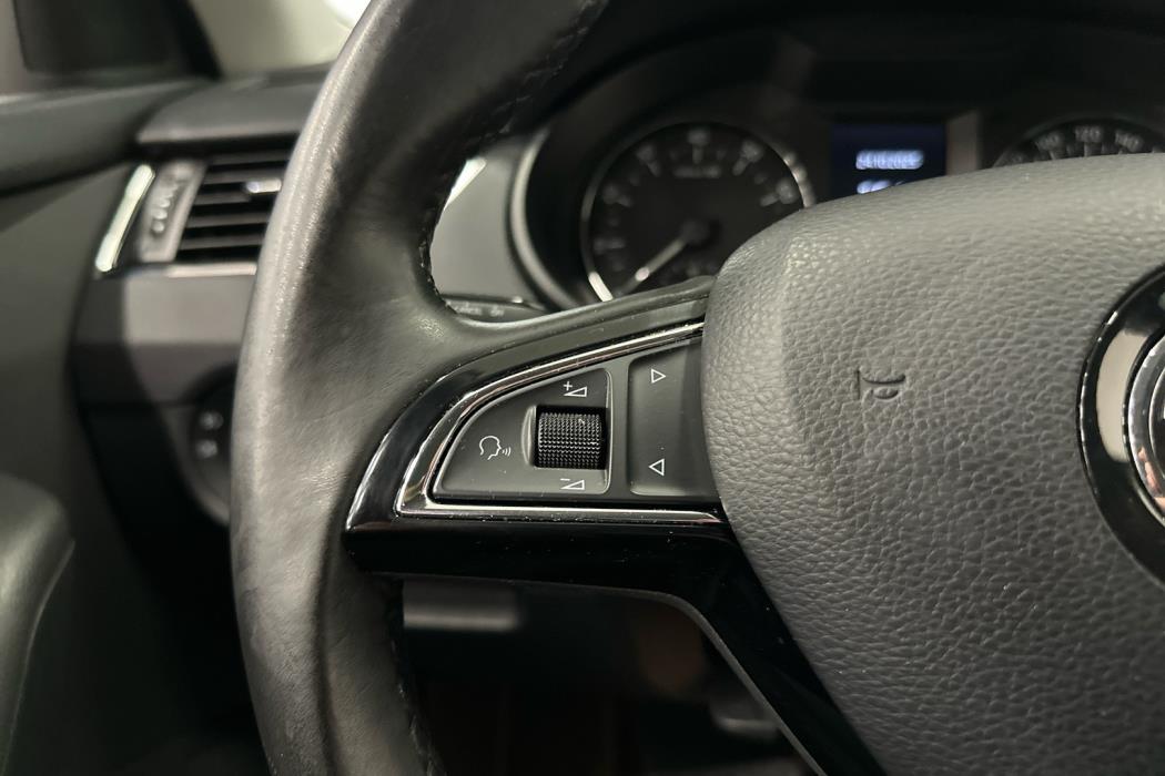 SKODA Octavia 2016
