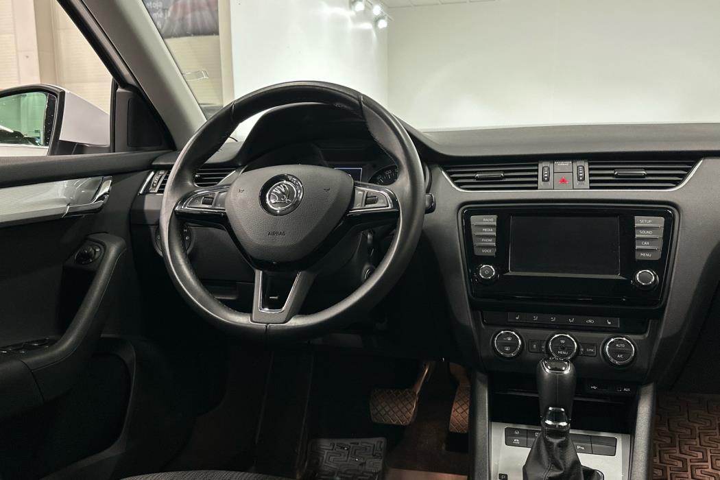 SKODA Octavia 2016