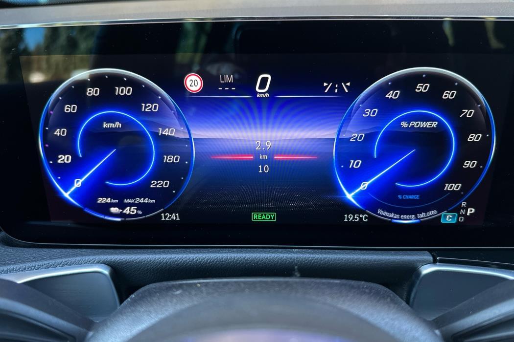 MERCEDES-BENZ EQB 2025
