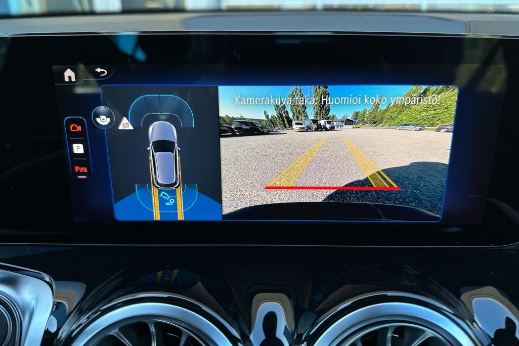 MERCEDES-BENZ EQB 2025