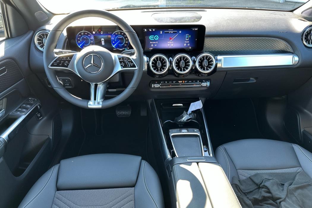 MERCEDES-BENZ EQB 2025