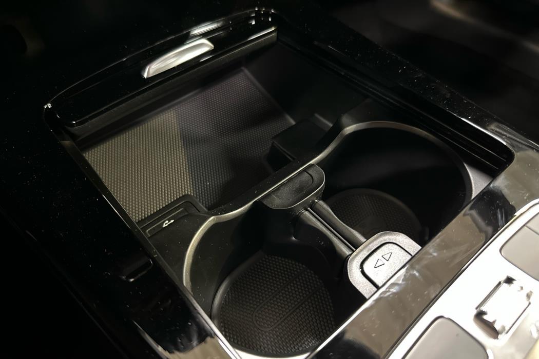 MERCEDES-BENZ CLA 2025