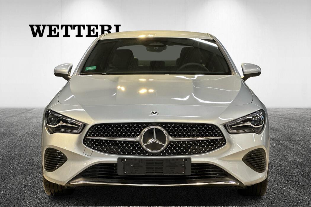 MERCEDES-BENZ CLA 2025